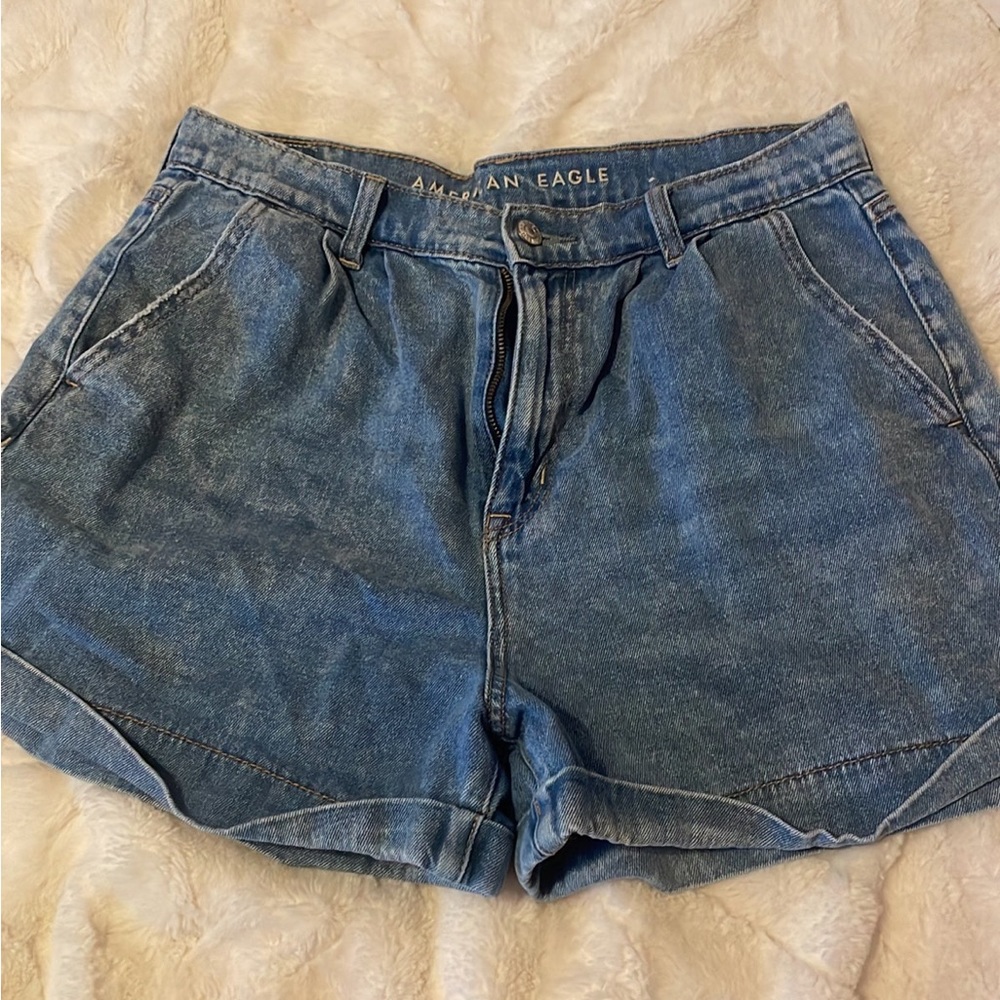 American Eagle mom shorts